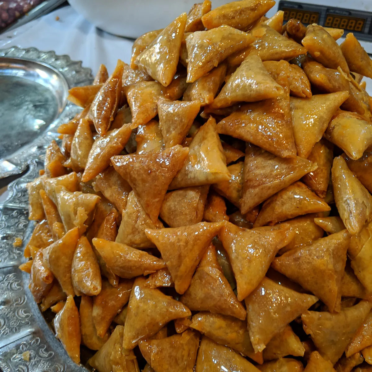 صامصة باللوز